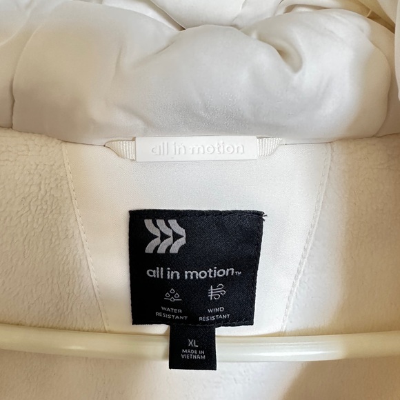 Women's White Snowsport Jacket - All in Motion - NWT - size XL - Picture 5 of 6